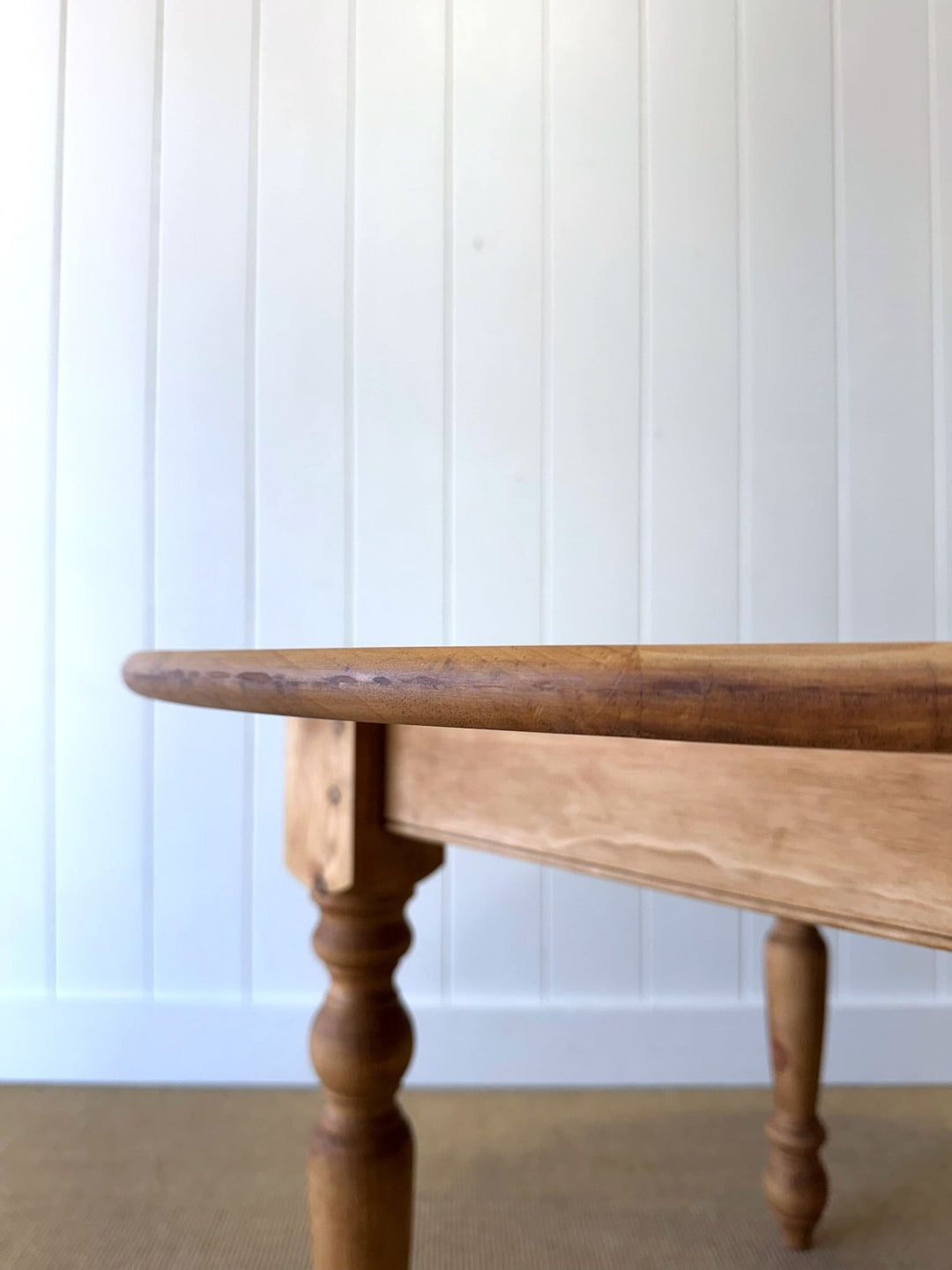 The Parson's Table - Round