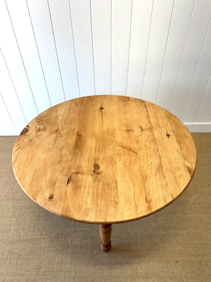 The Parson's Table - Round