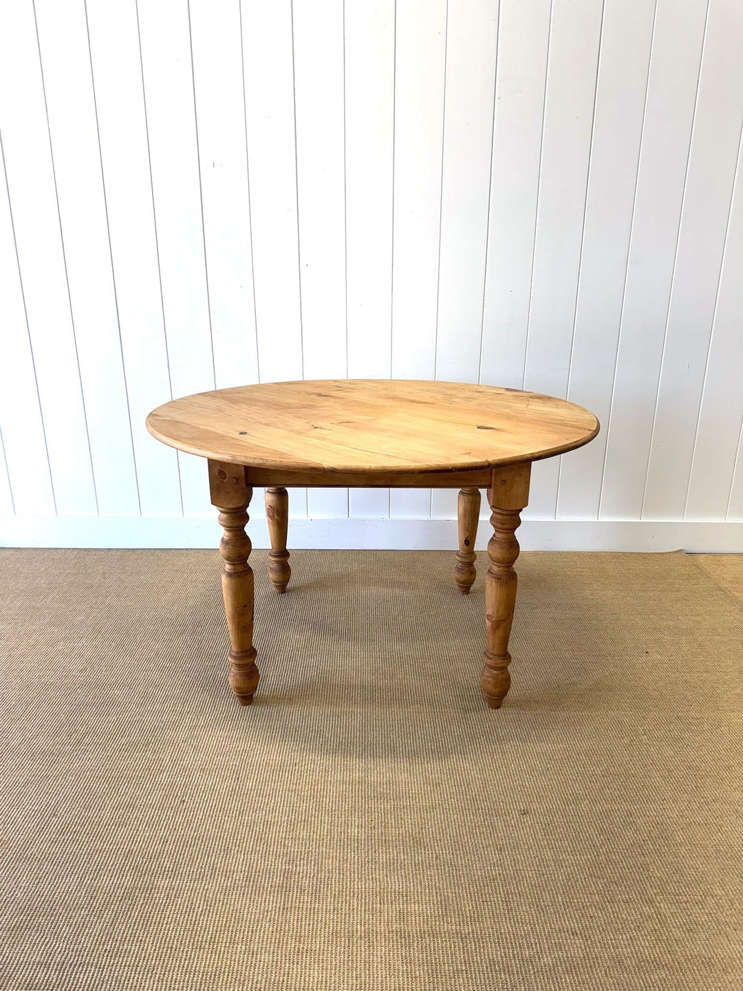 The Parson's Table - Round