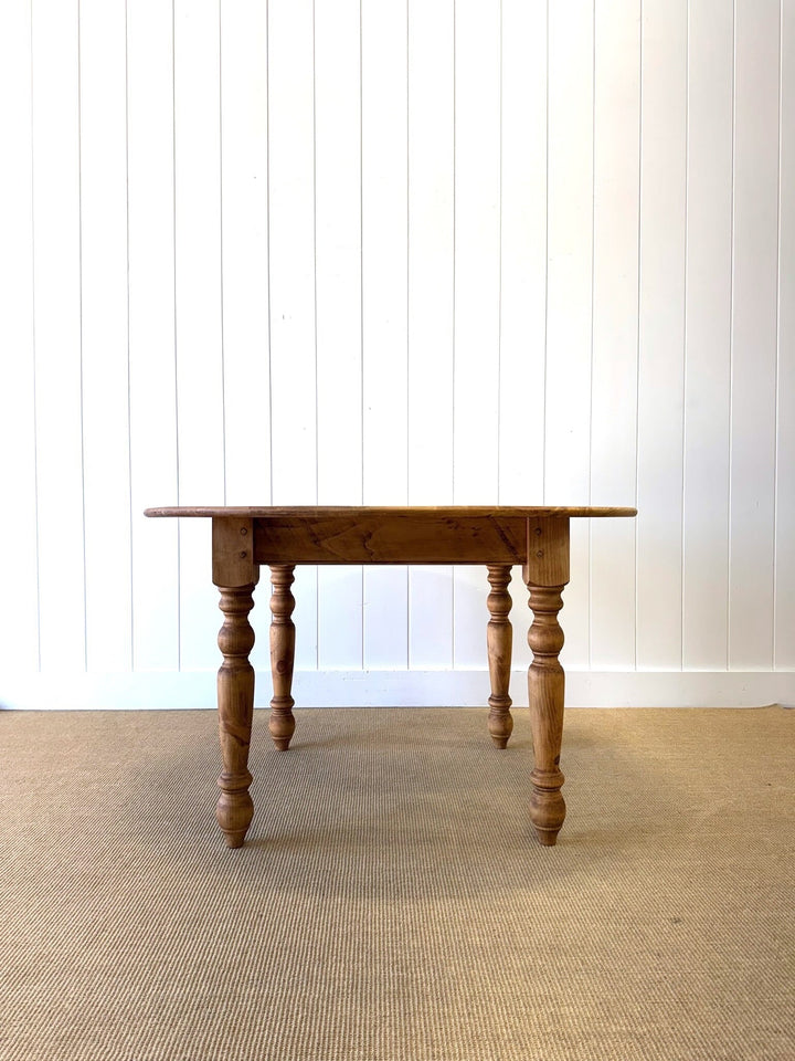 The Parson's Table - Round