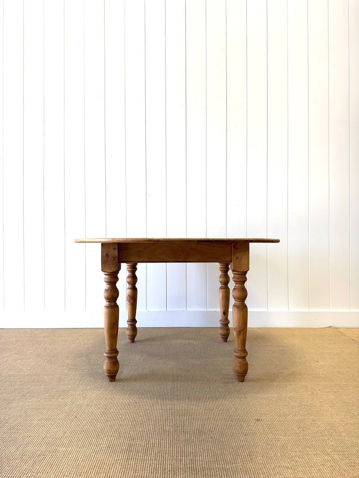 The Parson's Table - Round