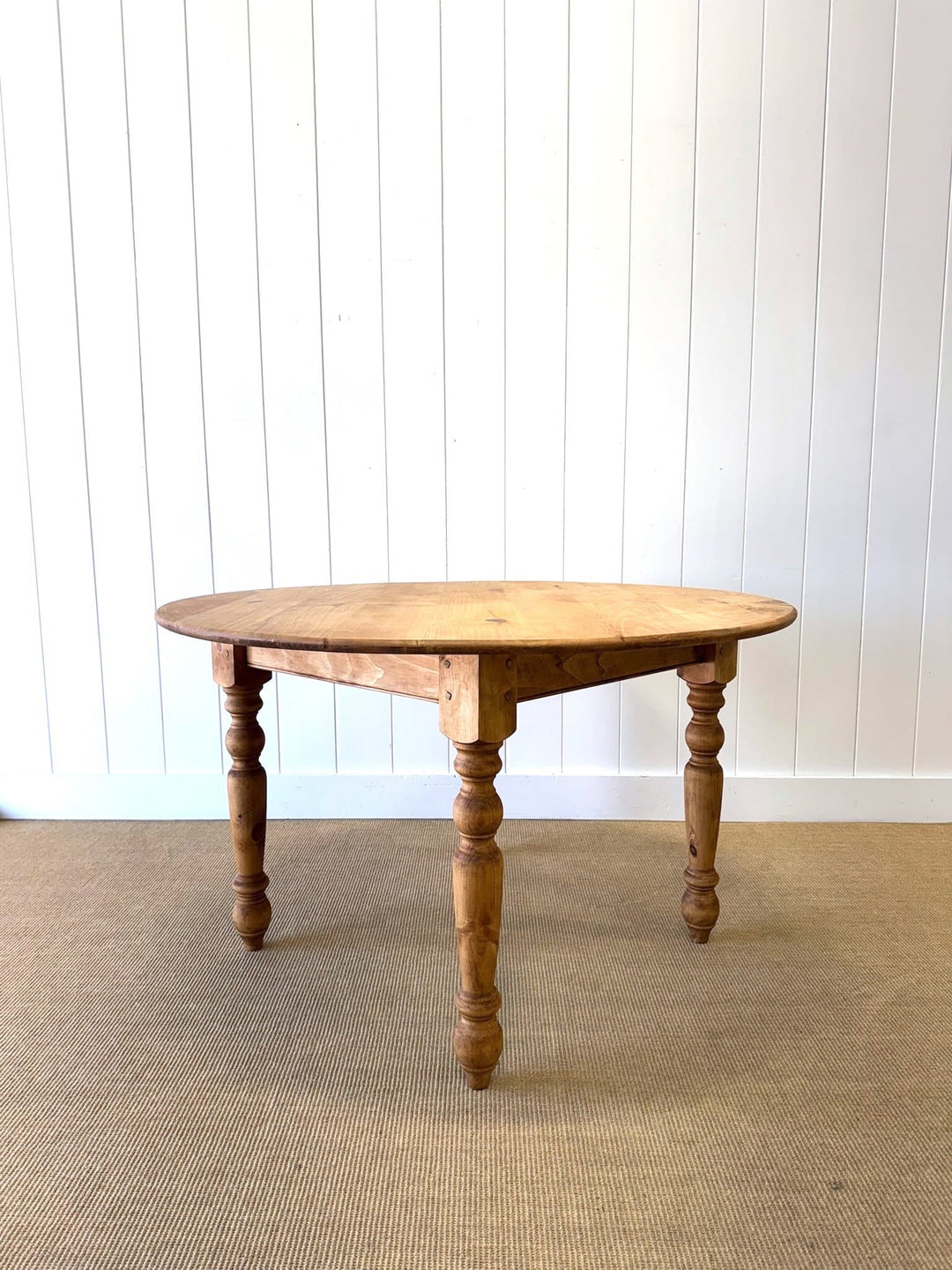 The Parson's Table - Round