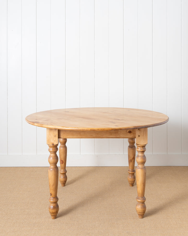 The Parson's Table - Round