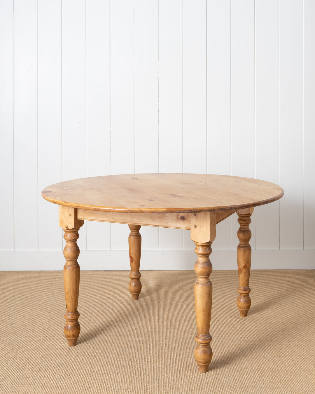 The Parson's Table - Round