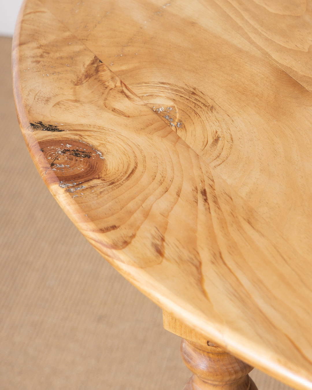 The Parson's Table - Round