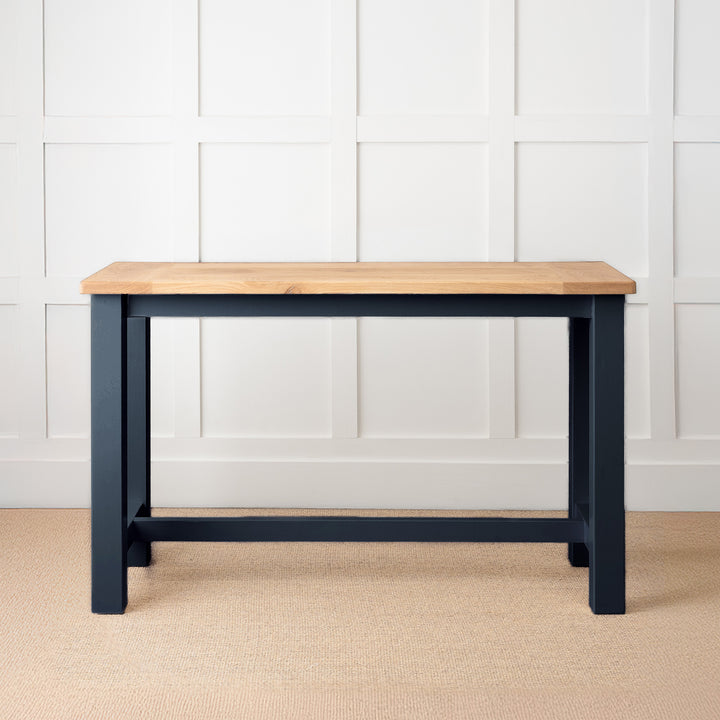 Windsor Oak Breakfast Bar