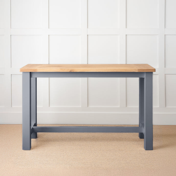 Windsor Oak Breakfast Bar